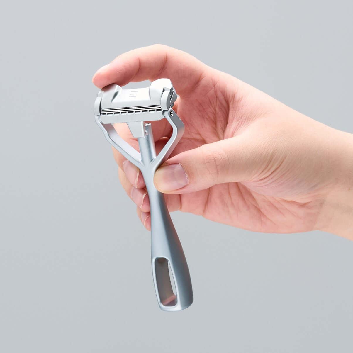 NEW: SHAVENT Compact 2.0 - Magnetic Force - handy wet razor for travel / shower